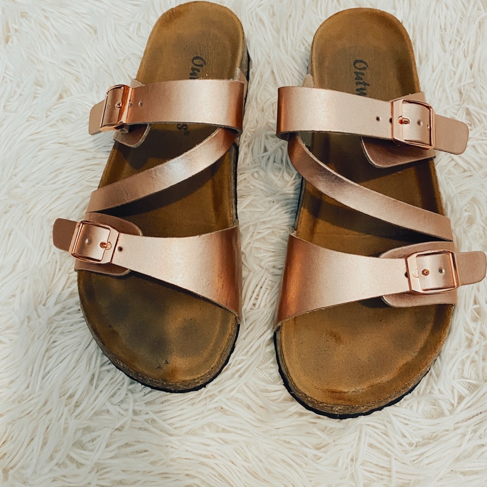 Outwoods rose gold sandals size 8